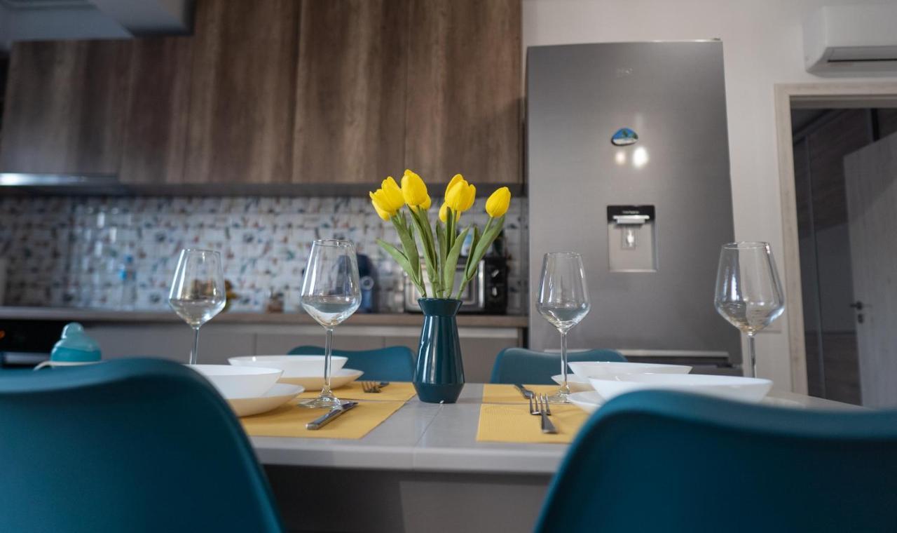 'Just Like Home' Apartment - With Private Parking Place 갈라치 외부 사진