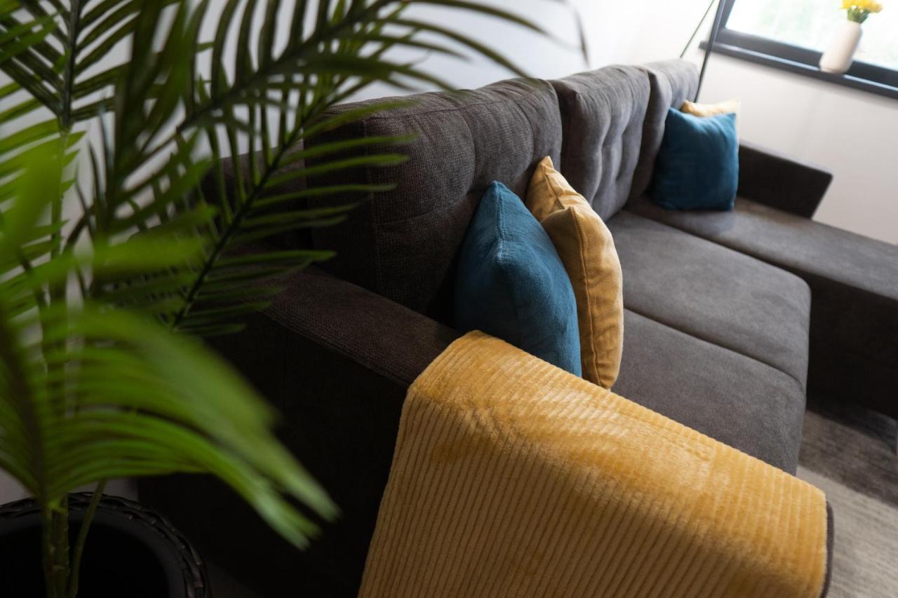 'Just Like Home' Apartment - With Private Parking Place 갈라치 외부 사진